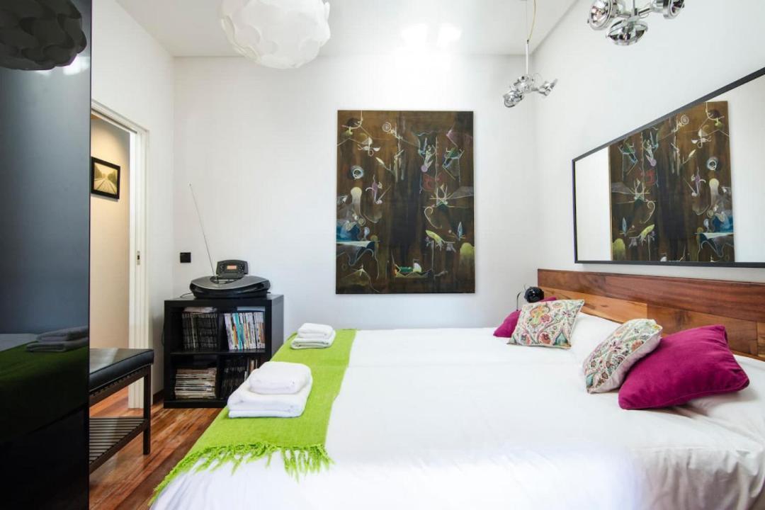 3Bedrooms 2Bathrooms Furnished - Lavapies - Bright Madrid Buitenkant foto